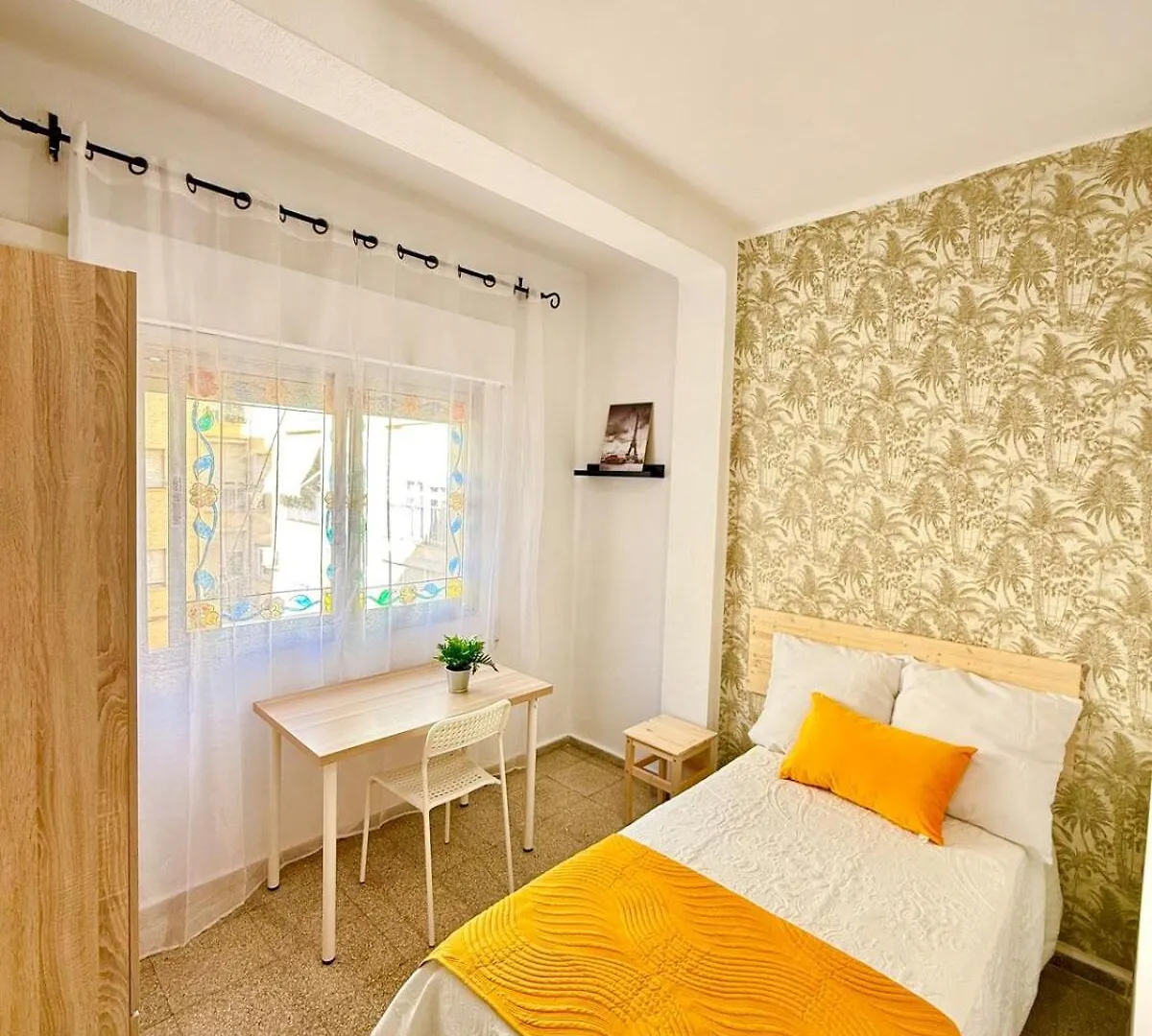 4 Rooms - Perez Quintero Huelva Apartamento
