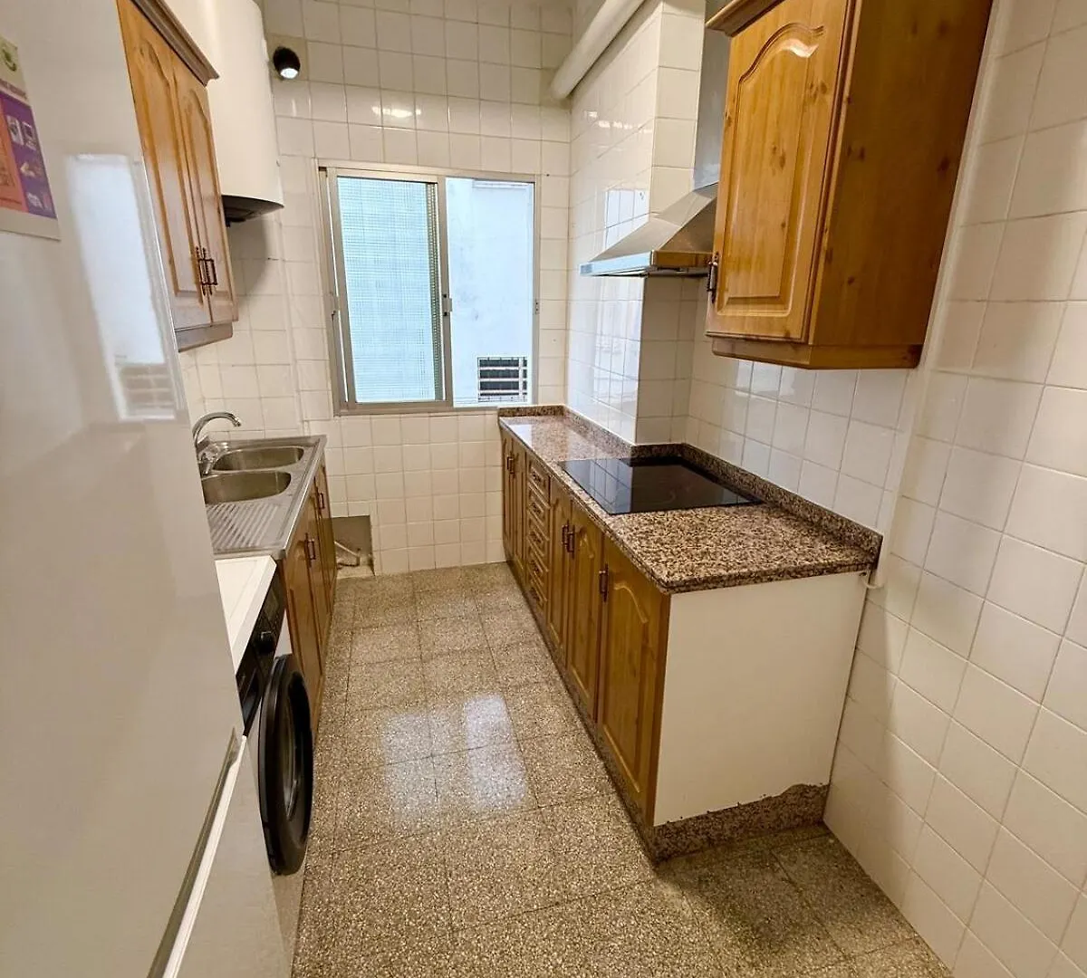 4 Rooms - Perez Quintero Huelva Lägenhet