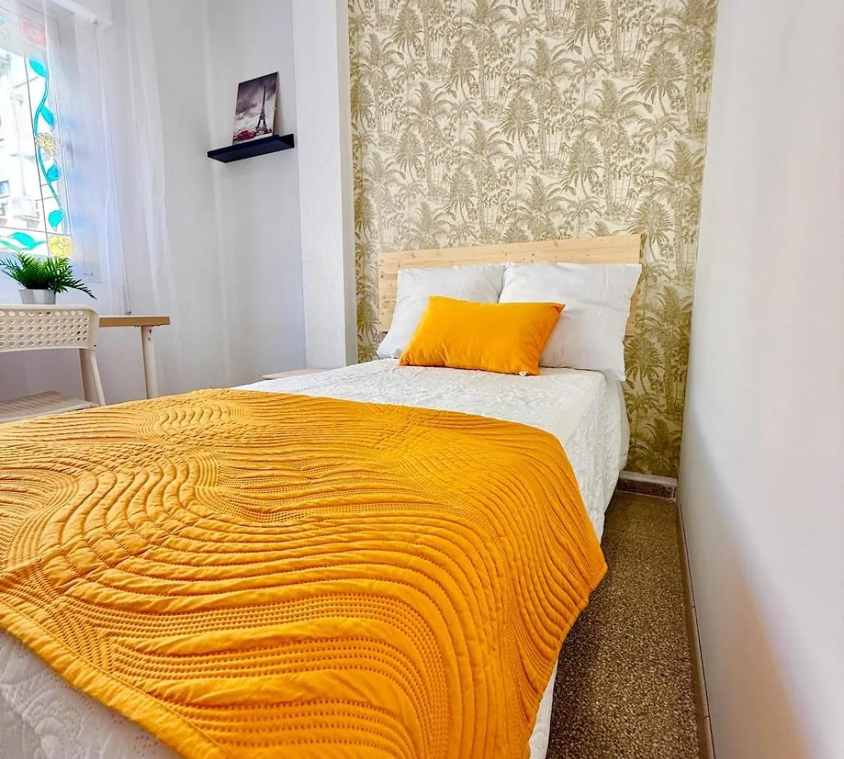 4 Rooms - Perez Quintero Huelva